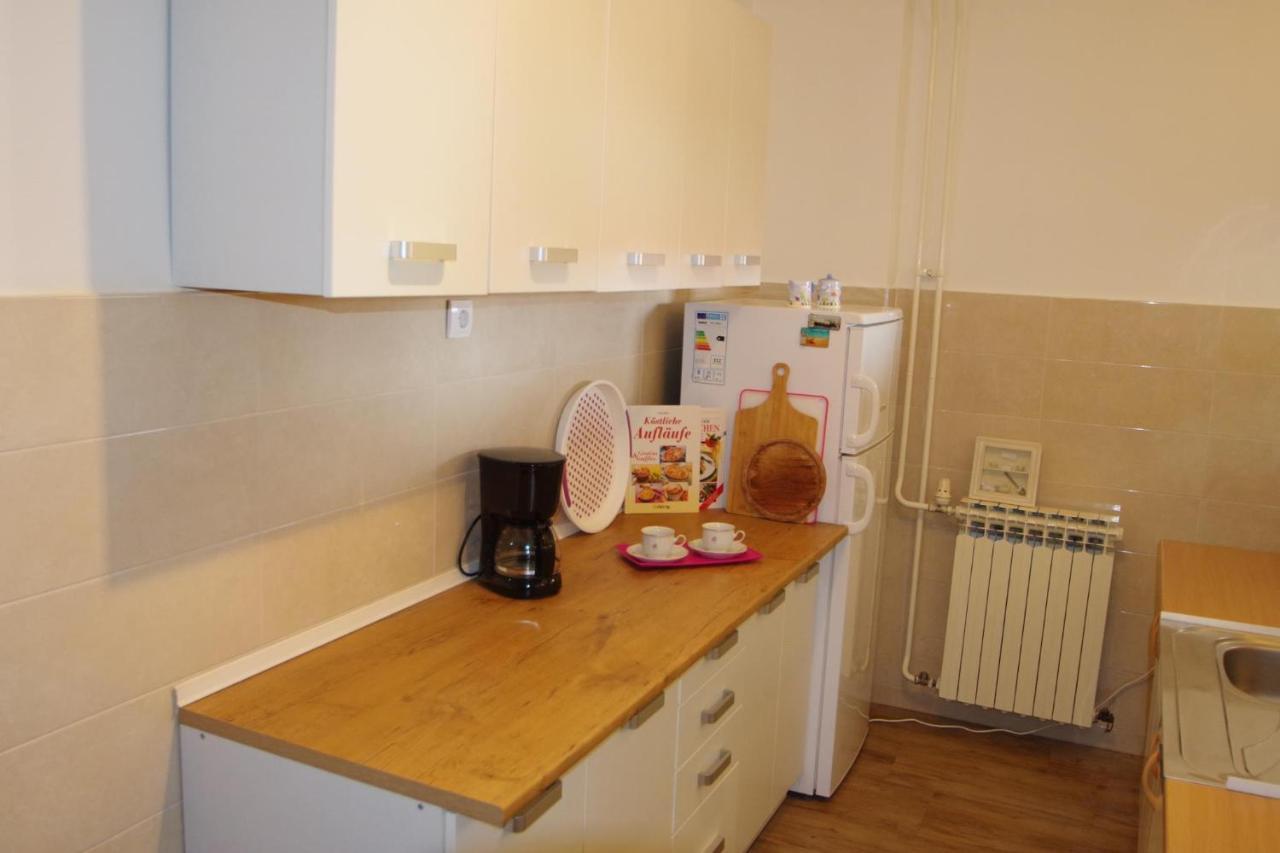 Apartment Suzi Valdebek Pula Bagian luar foto
