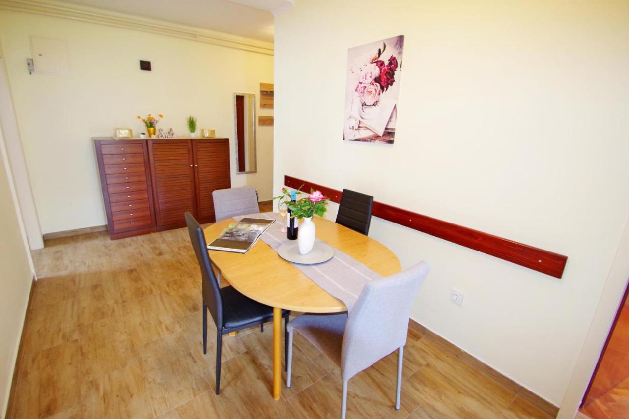 Apartment Suzi Valdebek Pula Bagian luar foto