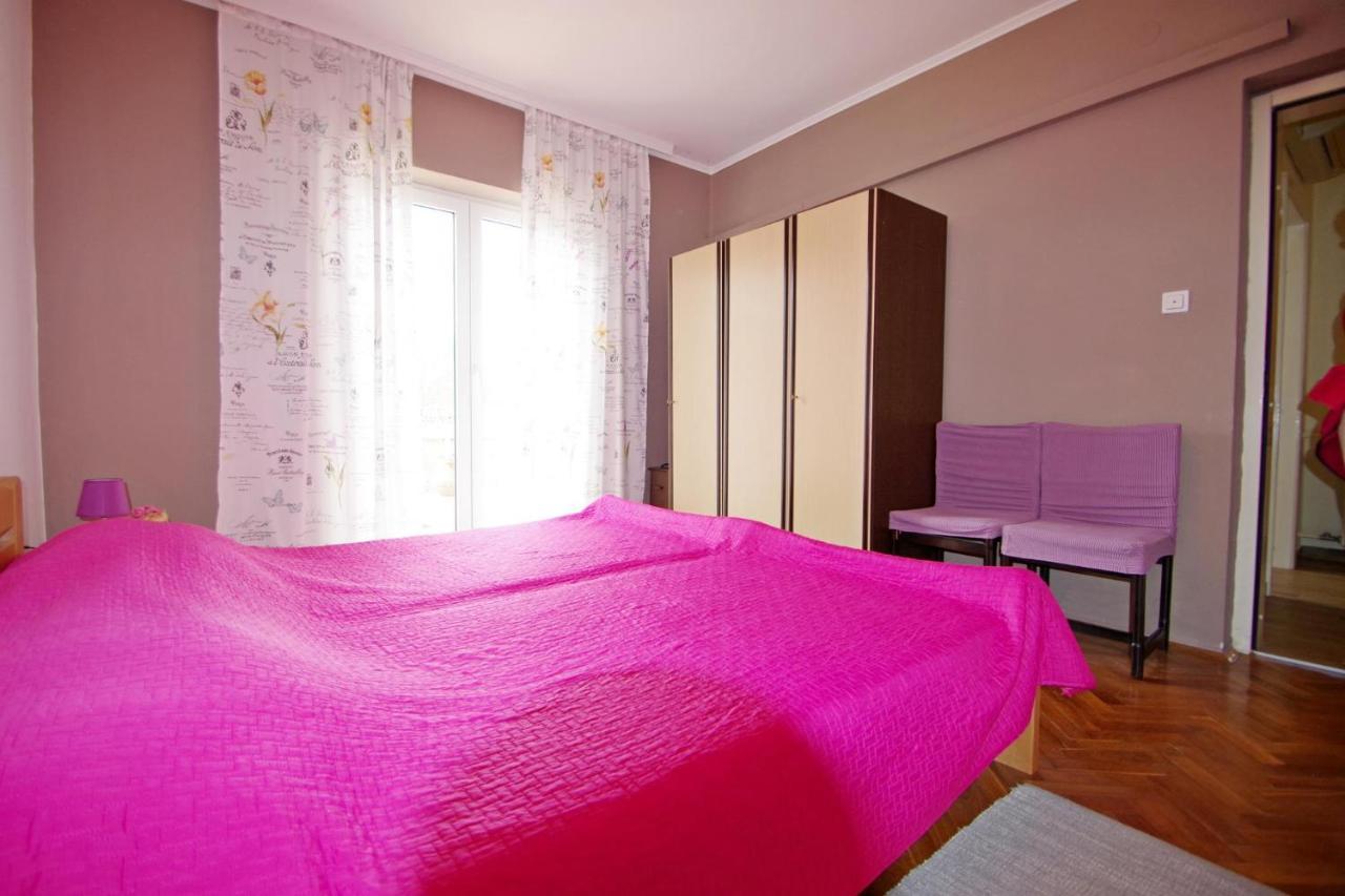 Apartment Suzi Valdebek Pula Bagian luar foto