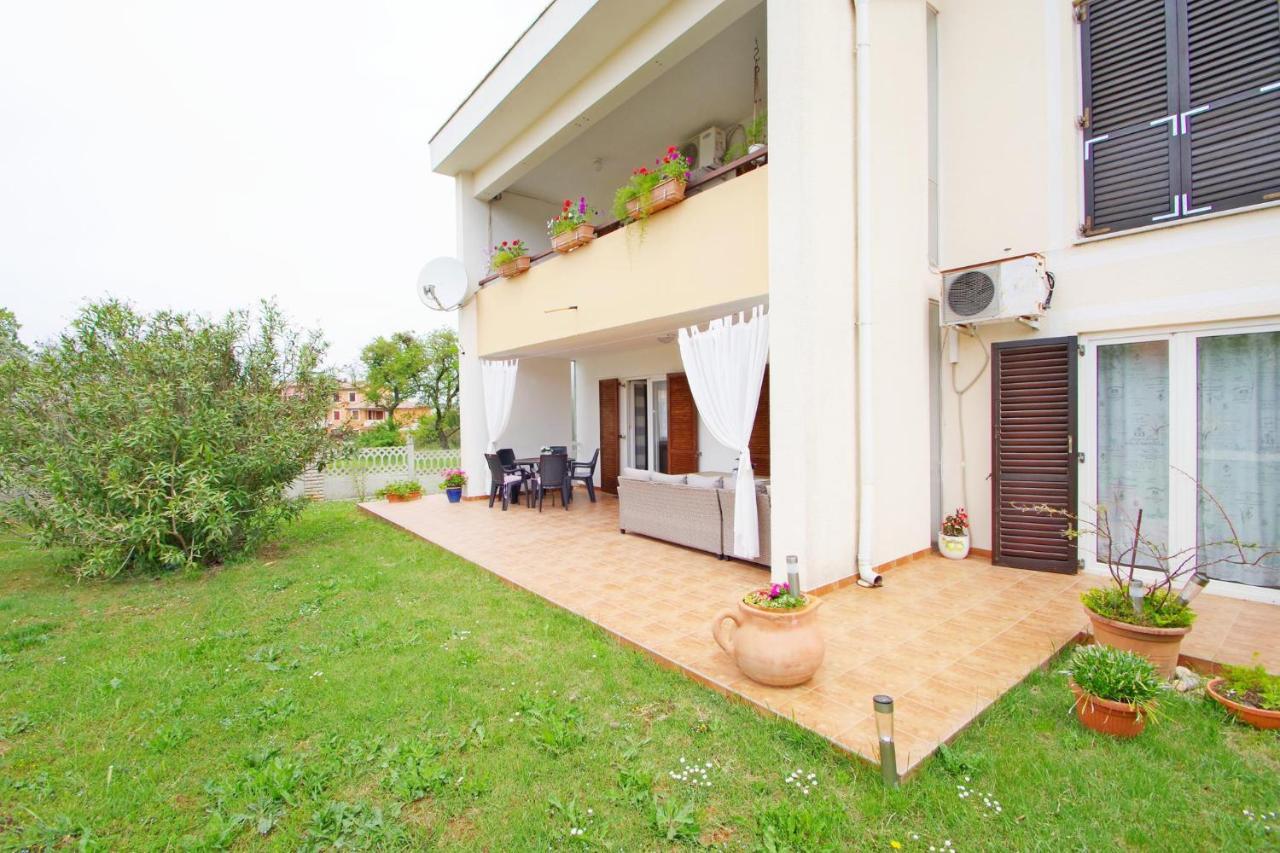 Apartment Suzi Valdebek Pula Bagian luar foto