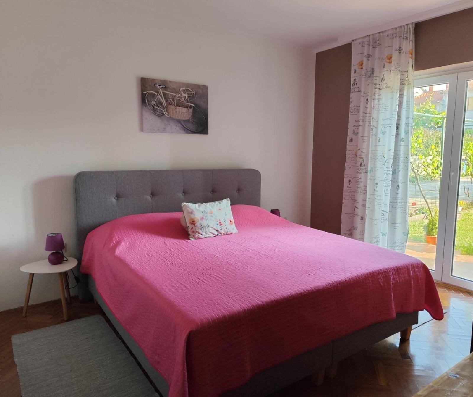 Apartment Suzi Valdebek Pula Bagian luar foto
